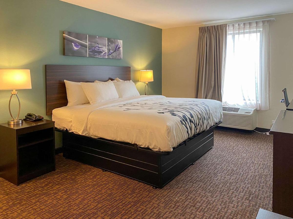 Sleep Inn Greensboro - Coliseum Area Екстериор снимка