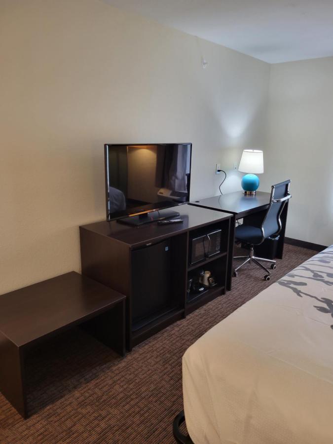 Sleep Inn Greensboro - Coliseum Area Екстериор снимка